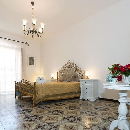 Bed & Breakfast Scicli Val Di Noto Værelse billede